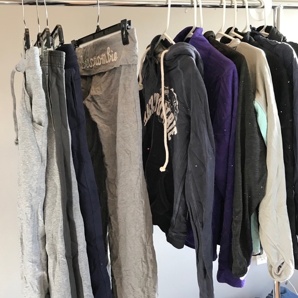 Athletic wear reseller mystery box bundle womens - Picture 2 of 4